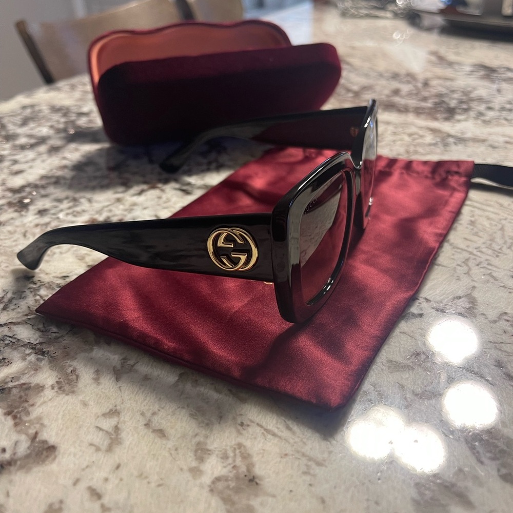 Gucci Black Square Sunglasses - Picture 7 of 12